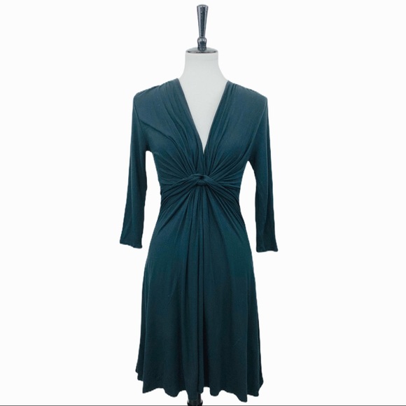 black knot front dress